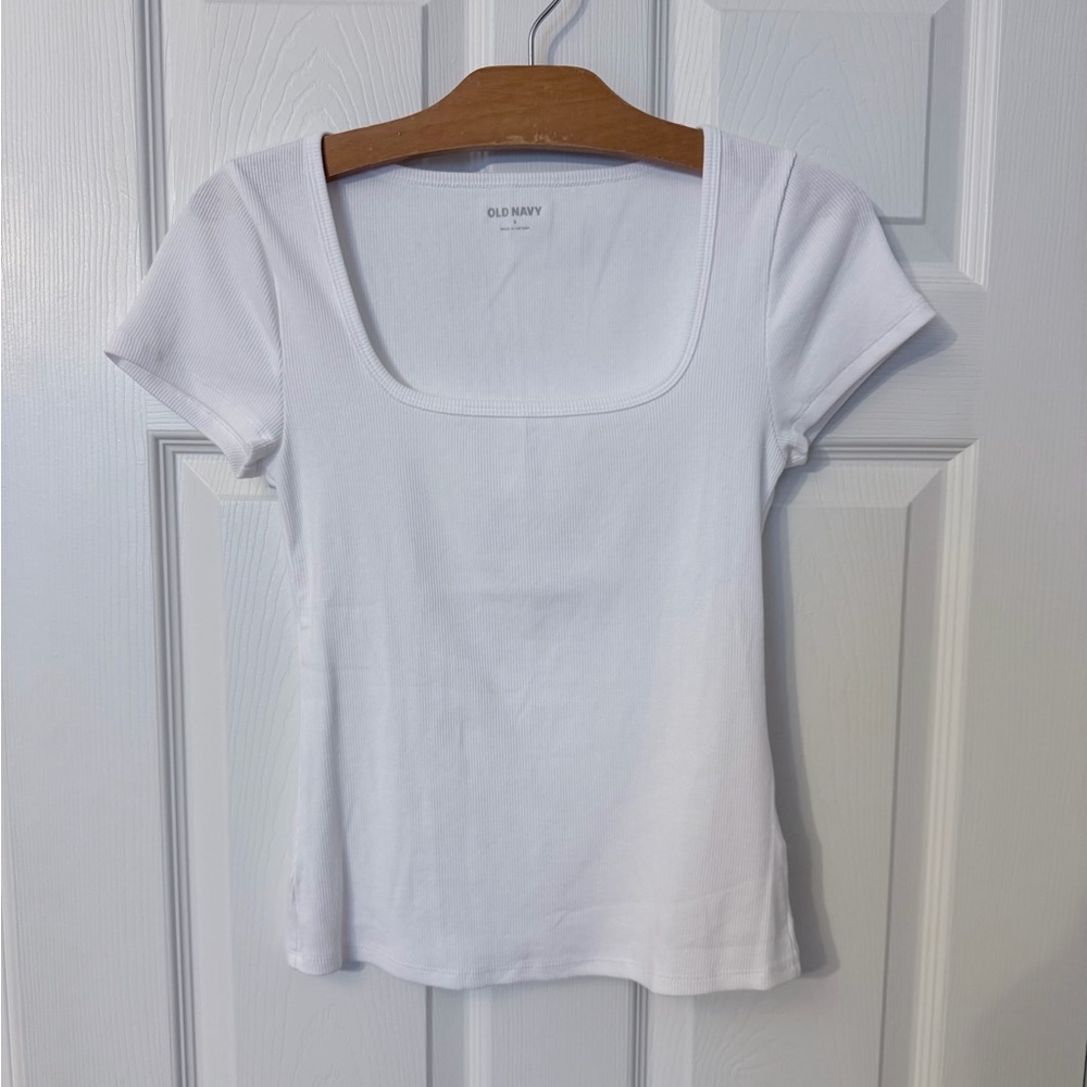 Old Navy Women's Classic White Short Sleeve Top